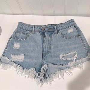 Retro style Jean Shorts! Size 25, distressed, high waisted light-wash